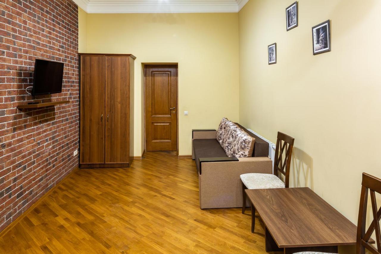 Apartment 13 Franka 2